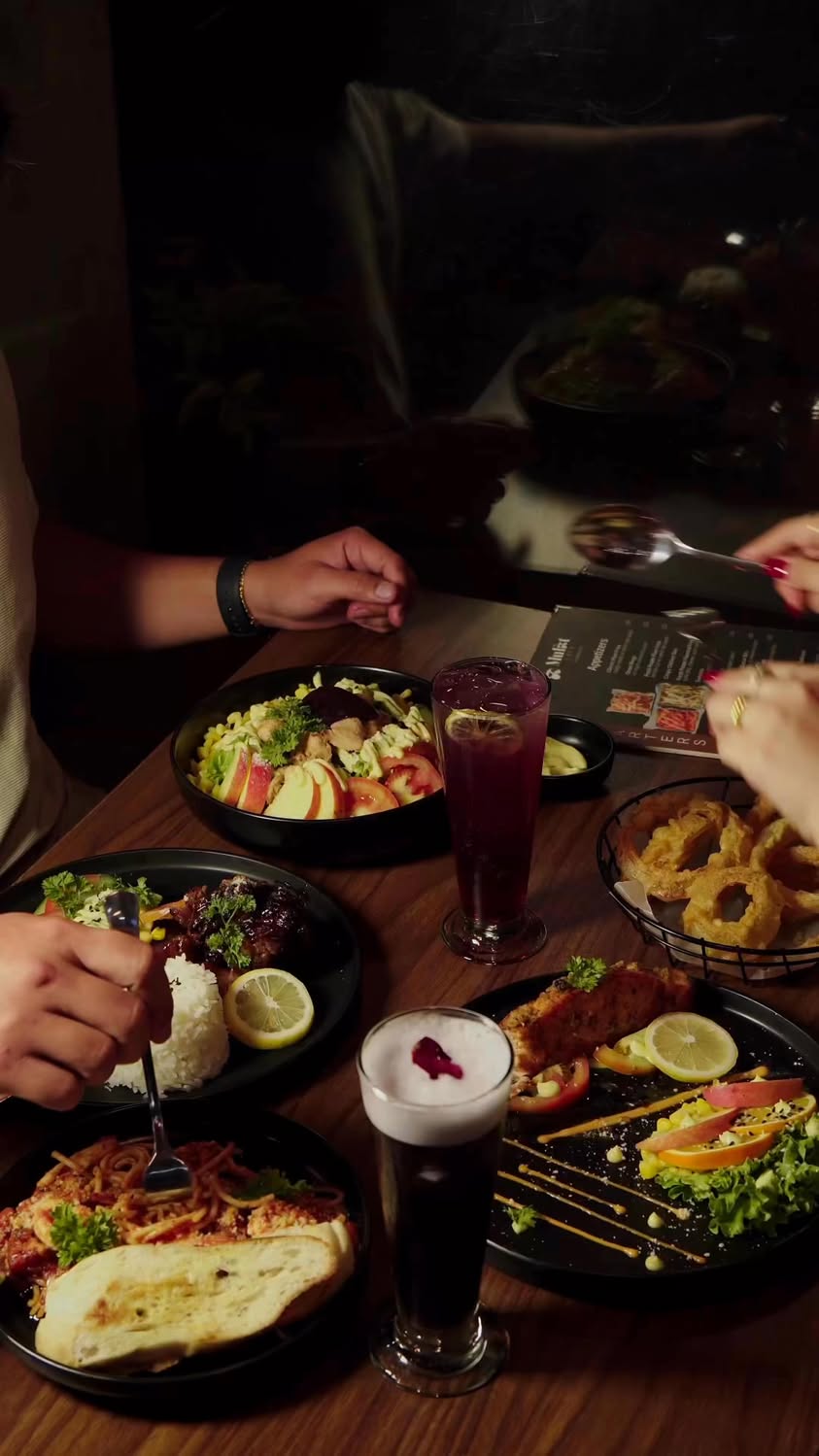 Mulat Cafe dinner table spread